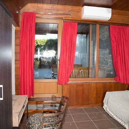 3 Bedroom House In Alinda (Leros)