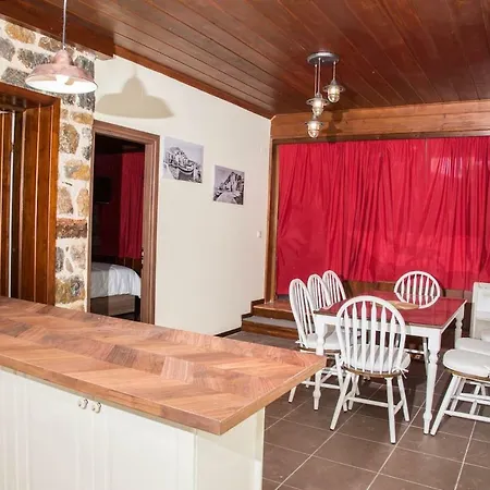 3 Bedroom House In Apartmán Alinda (Leros)