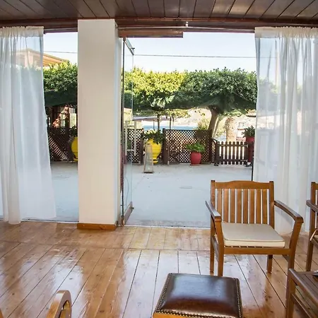 3 Bedroom House In Apartmán *